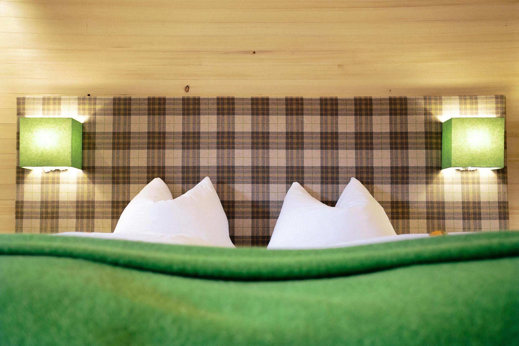 Hotel Gasthof Zur Post 圣吉尔根 外观 照片